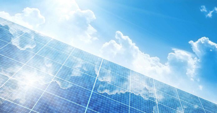 Paneles solares y olas de calor: ¿amigos o enemigos?