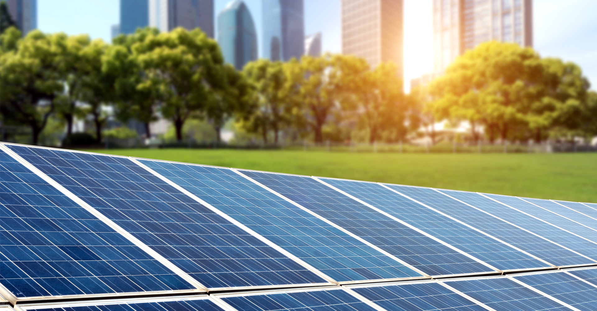 Instalación de paneles solares en el tejado